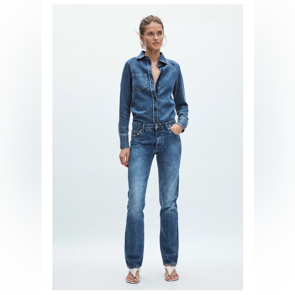 Zara Mid Rise Straight Leg Jeans